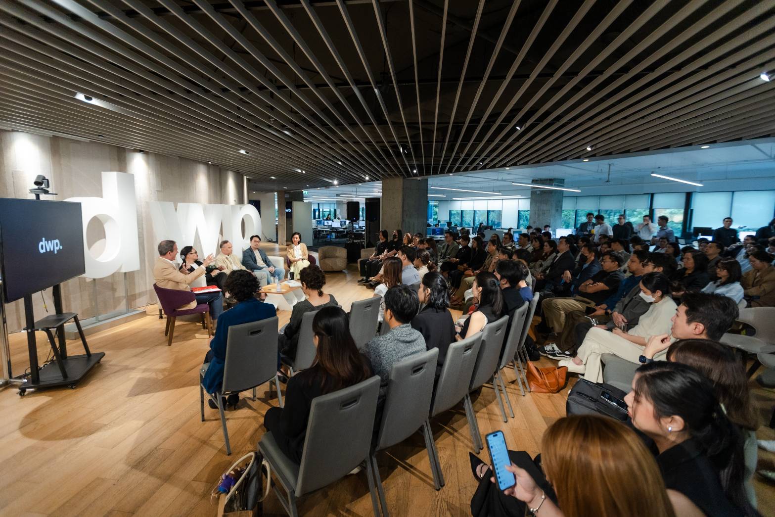 Beyond the Desk: Human-Centric Workplaces at AI Speed