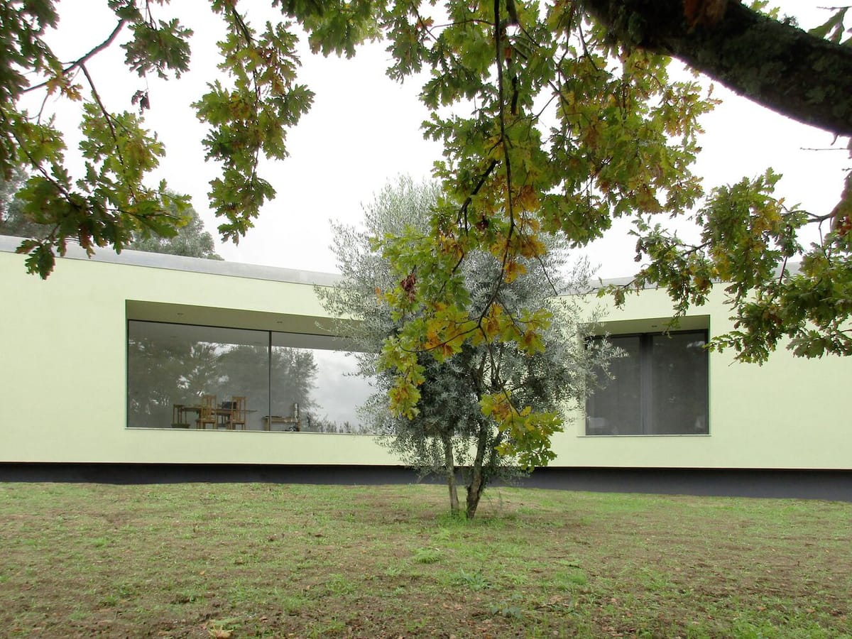 Sustainable Bioclimatic House by Utopia Arquitectura in Portugal